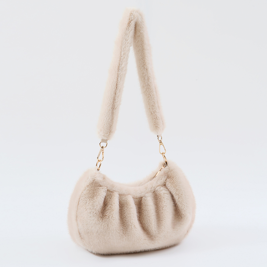 حقائب كتف نيو مينت الفاخرة من  - مراجعة Women Bags Ru وسعره