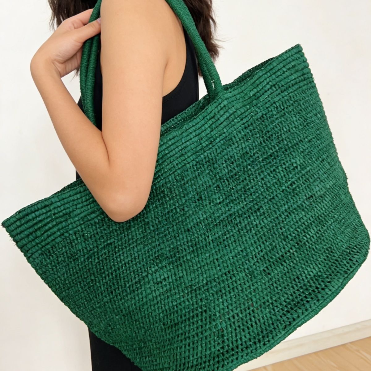 حقيبة يد نسائية عصرية من القش  - مراجعة Women'S Raffia Bags وسعره