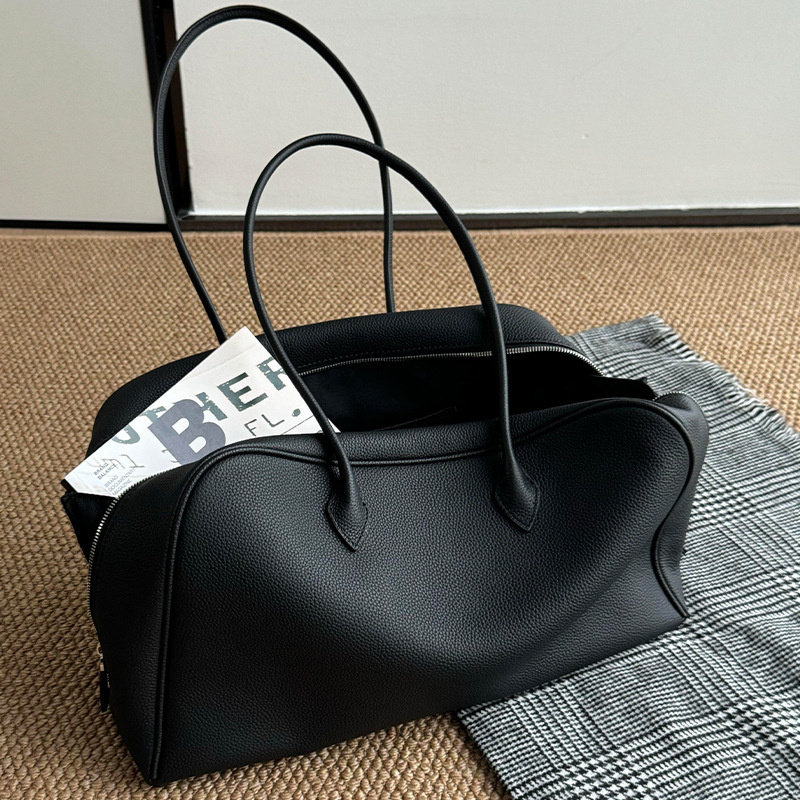 حقيبة بوسطن سوداء من الجلد الن - مراجعة Women Bags 2026 Trends وسعره