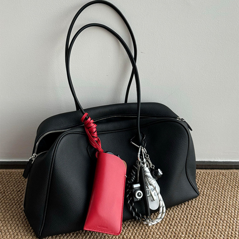 حقيبة بوسطن سوداء من الجلد الن - مراجعة Women Bags 2026 Trends وسعره